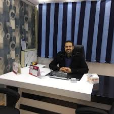عمرو علام