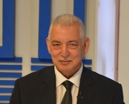 احمد عبد العزيز