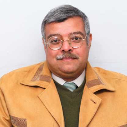 مصطفي محمد نجم